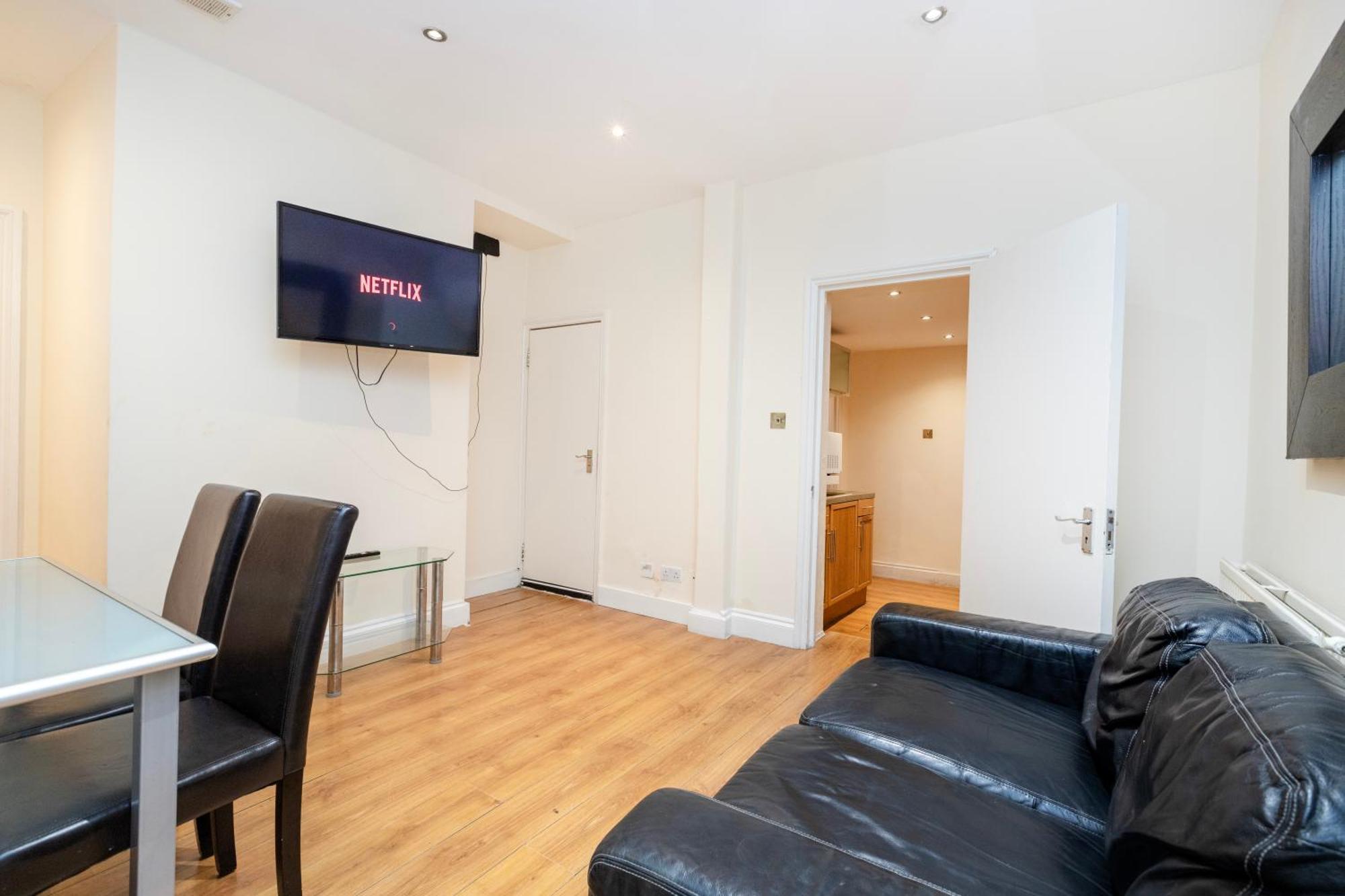 Hyde Park Rooms & Apartments Londen Buitenkant foto