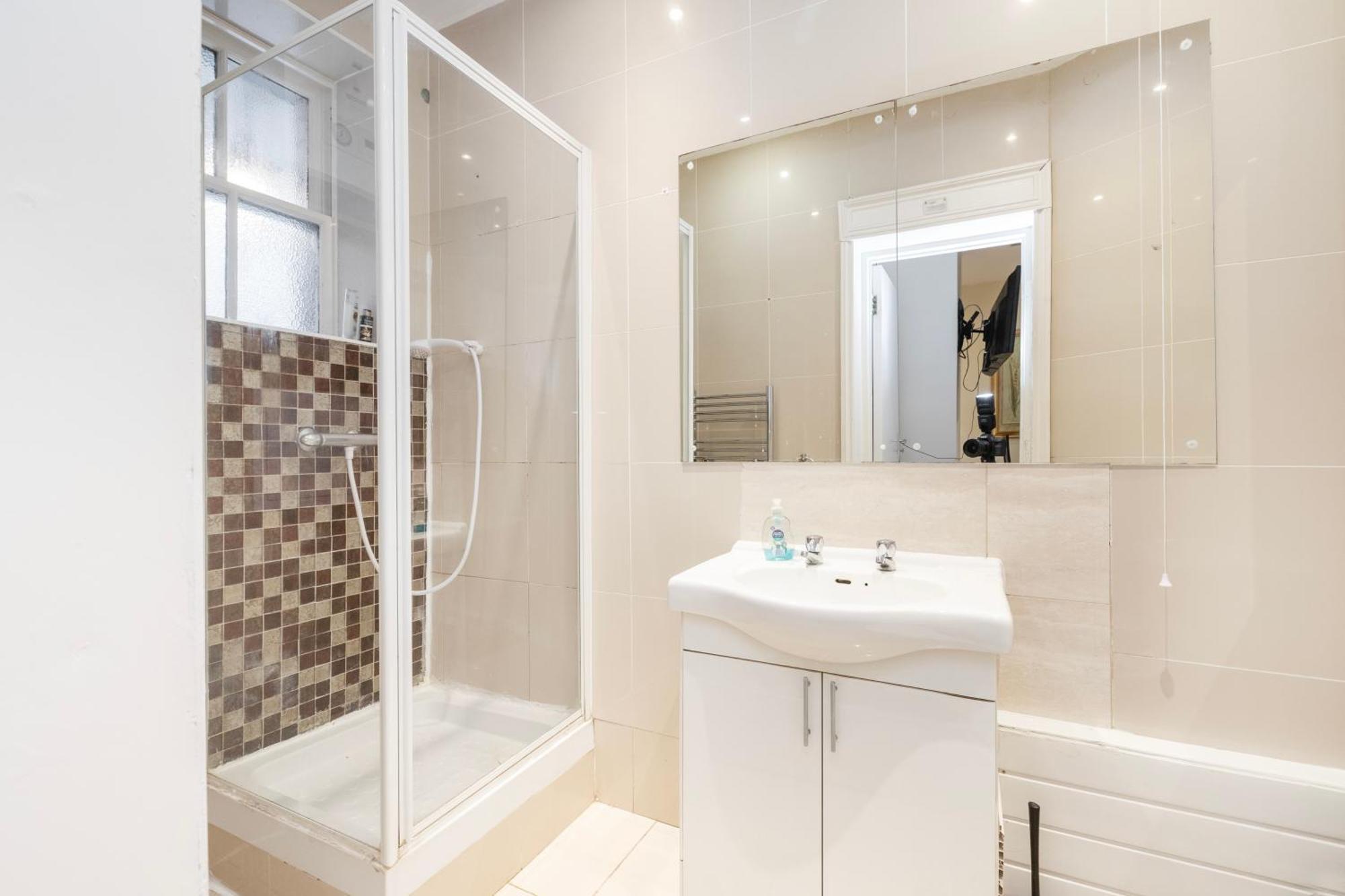 Hyde Park Rooms & Apartments Londen Buitenkant foto