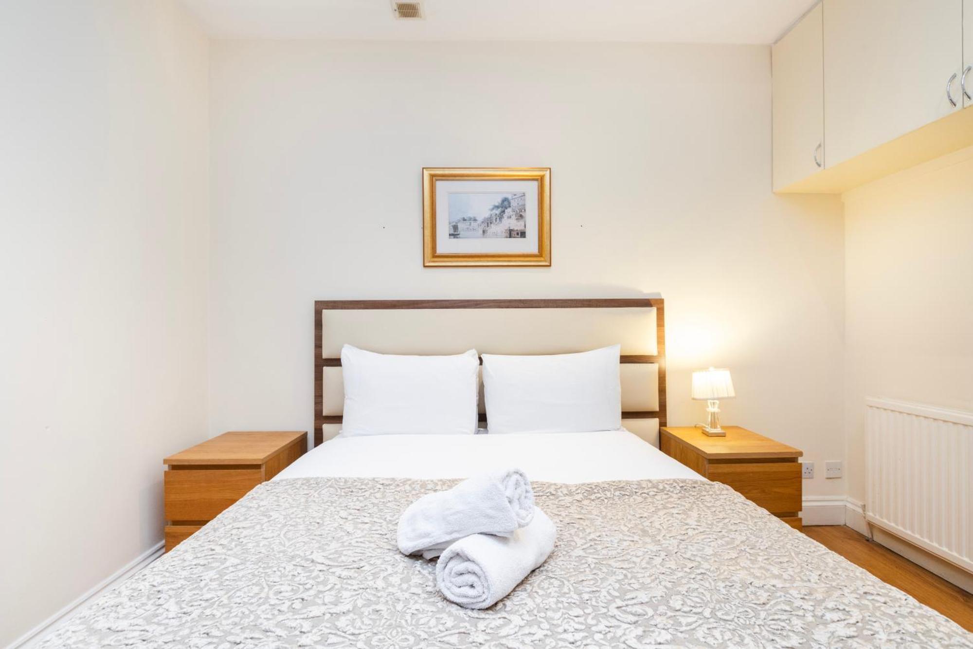Hyde Park Rooms & Apartments Londen Buitenkant foto