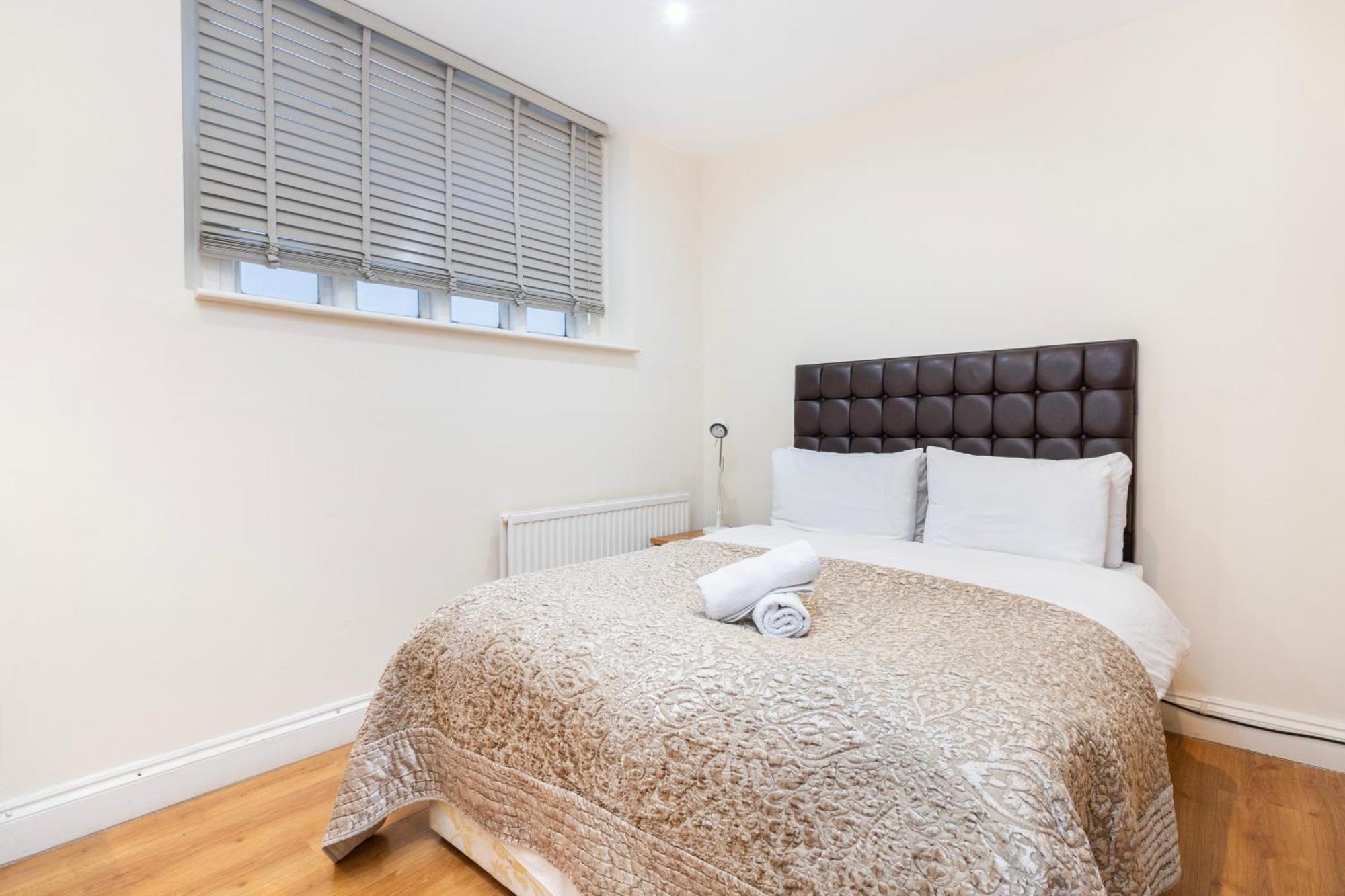 Hyde Park Rooms & Apartments Londen Buitenkant foto