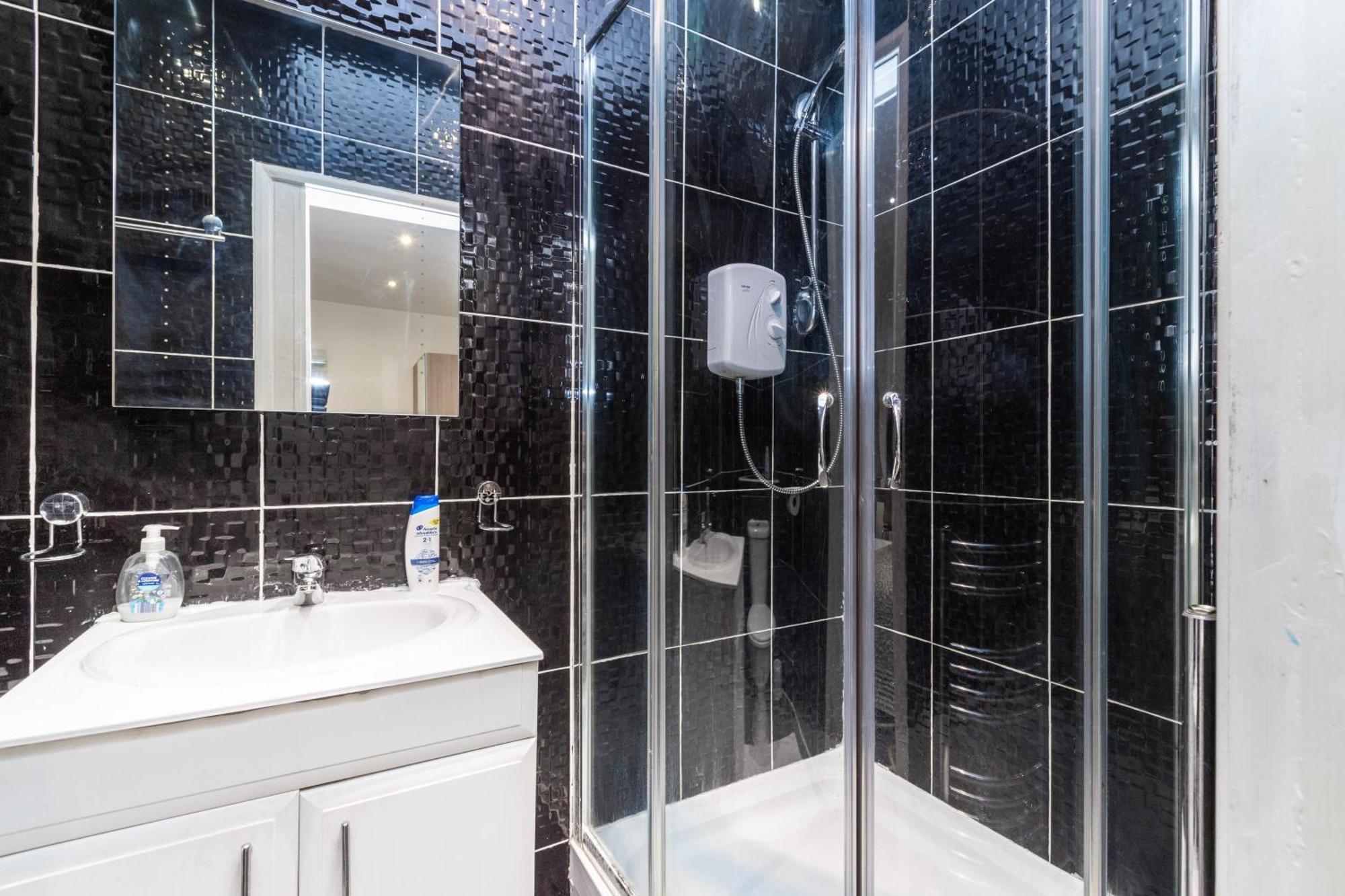 Hyde Park Rooms & Apartments Londen Buitenkant foto