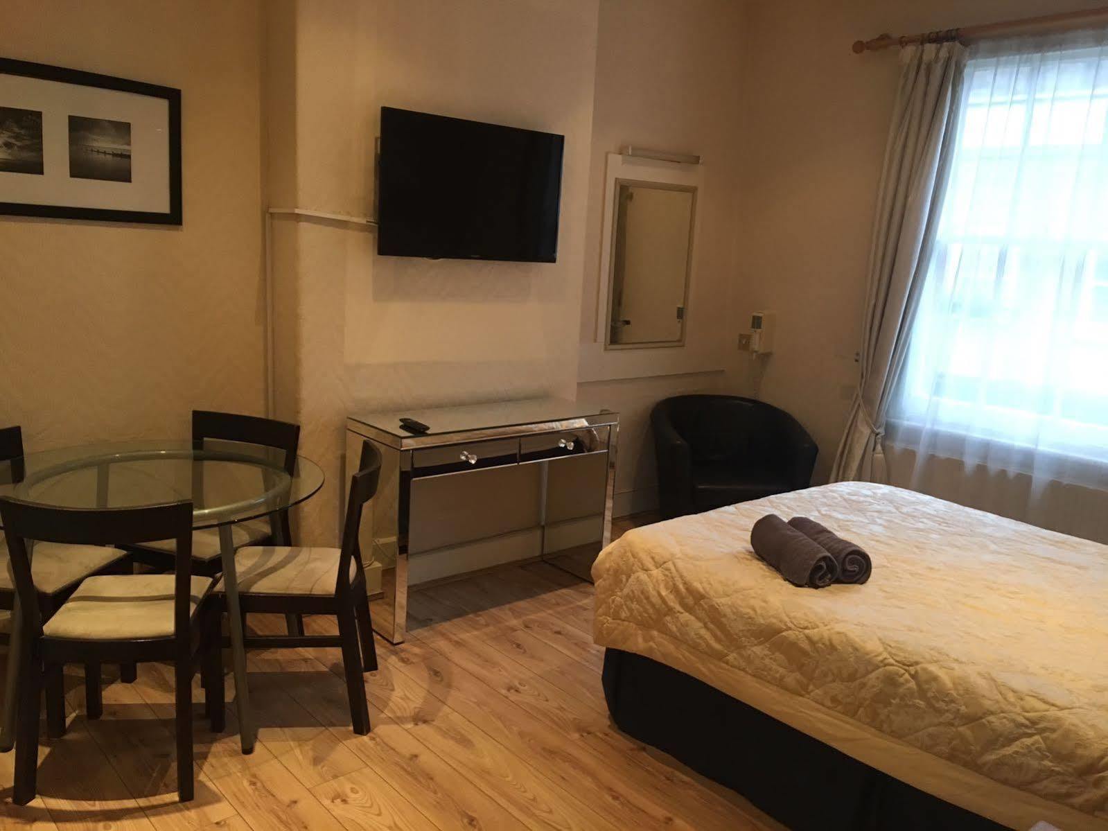 Hyde Park Rooms & Apartments Londen Buitenkant foto